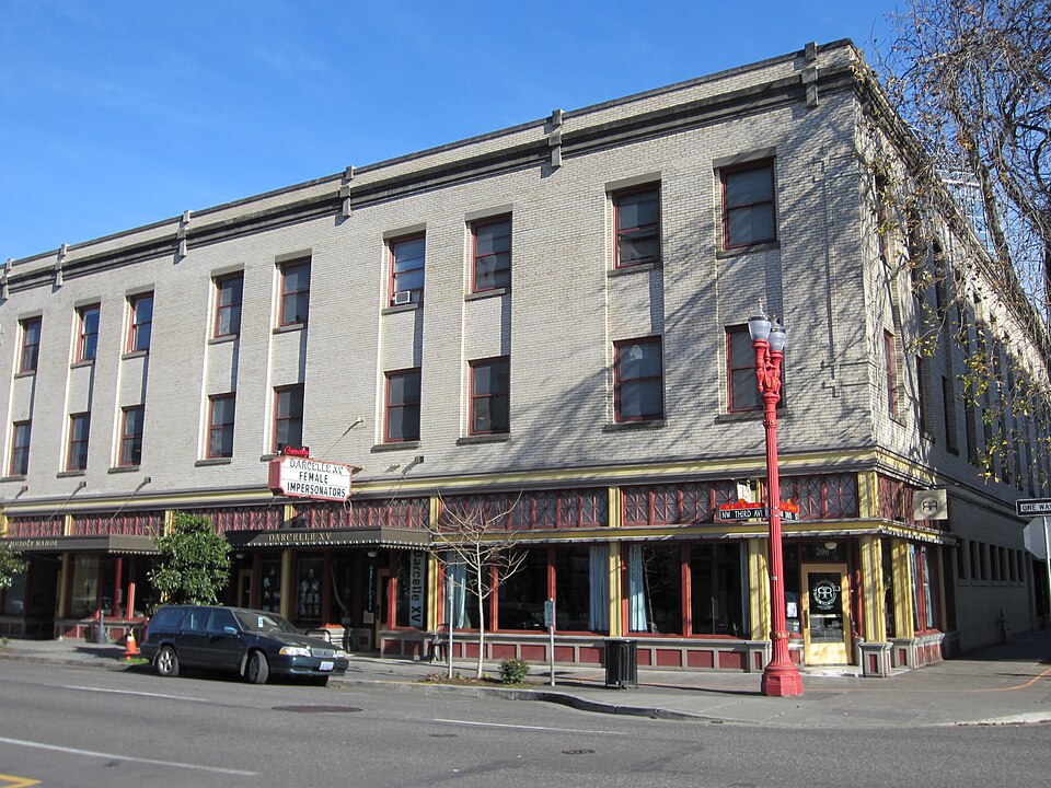 Photograph of Darcelle XV Showplace