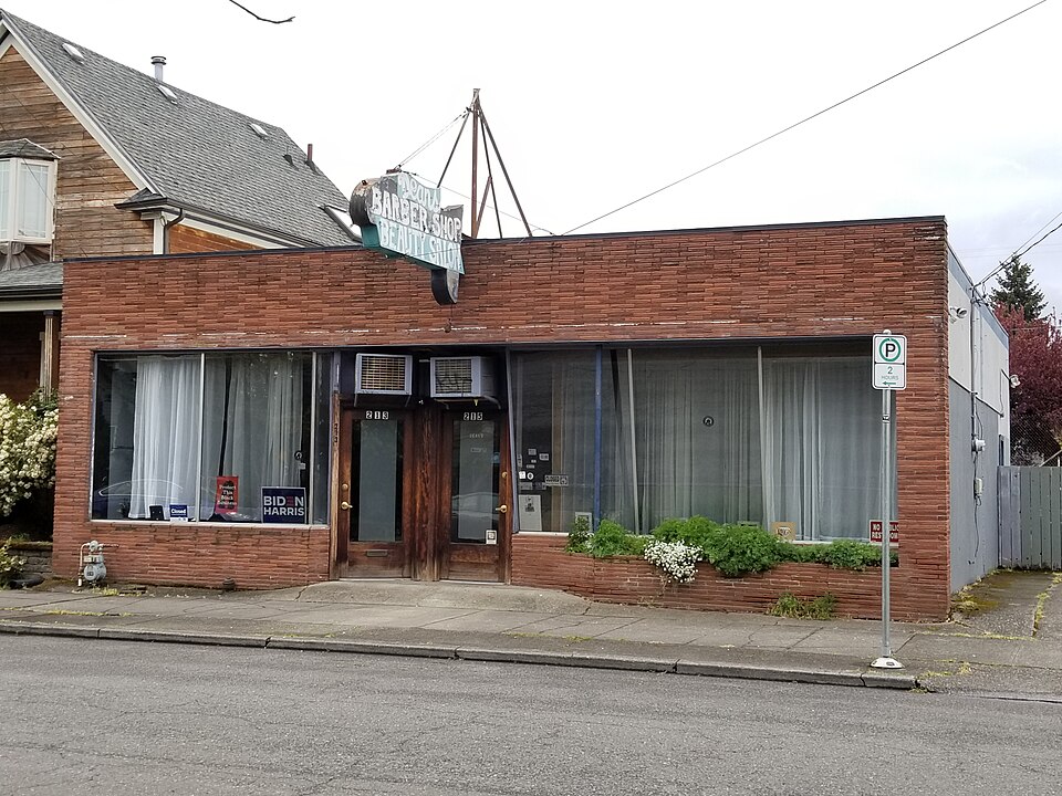 Photograph of Dean's Beauty Salon and Barber Shop