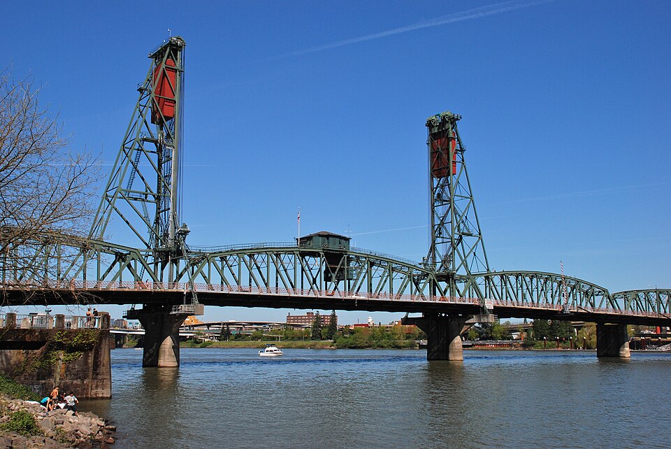 Photograph of Hawthorne Bridge