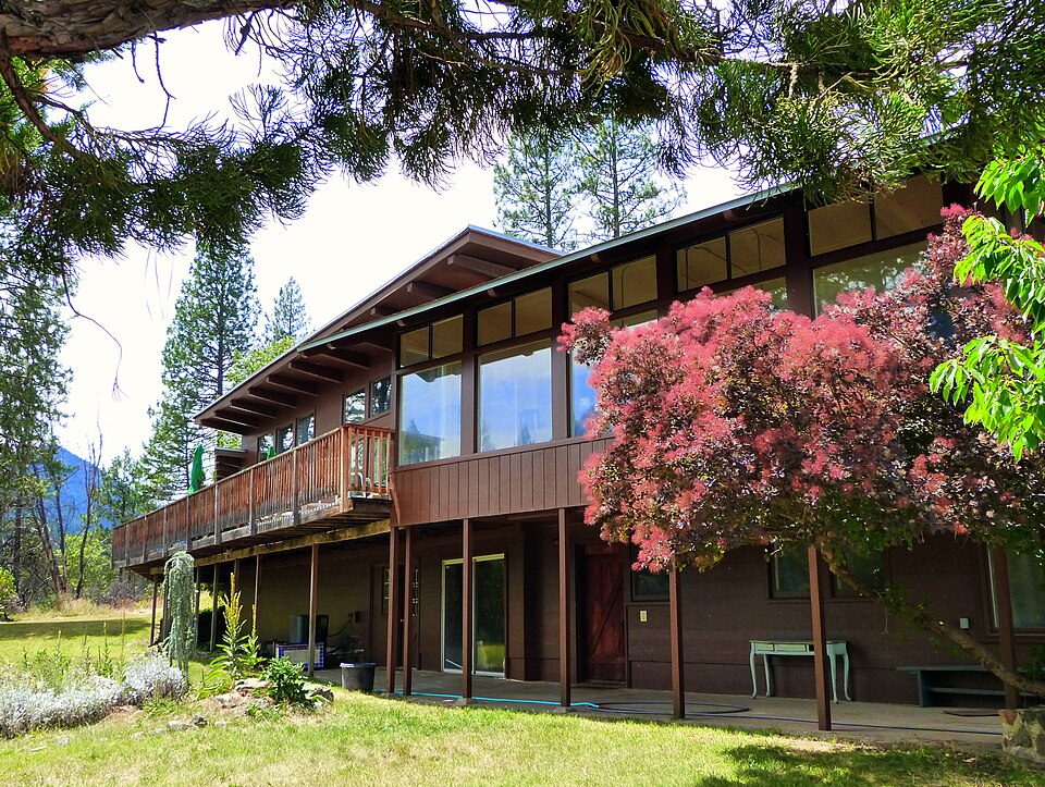 Photograph of William J. and Sarah Wagner Lippincott House