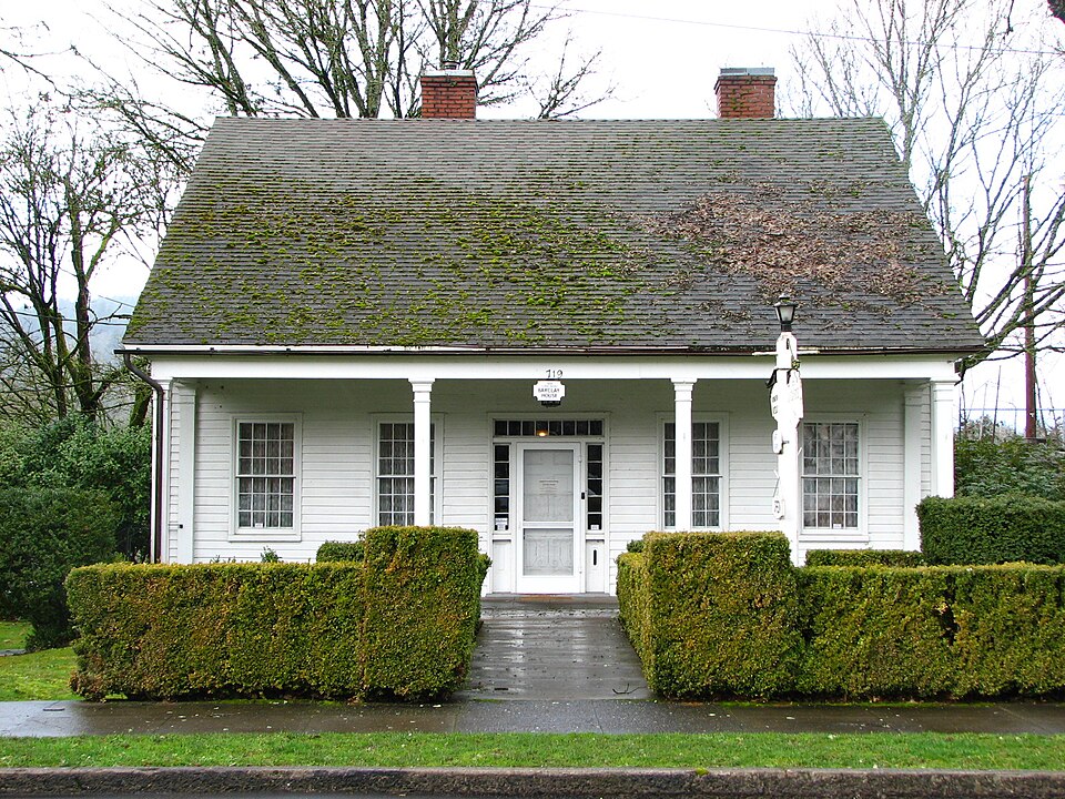 Photograph of Dr. Forbes Barclay House