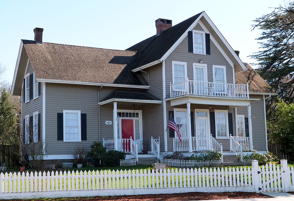 Photograph of Hiram A. Straight House