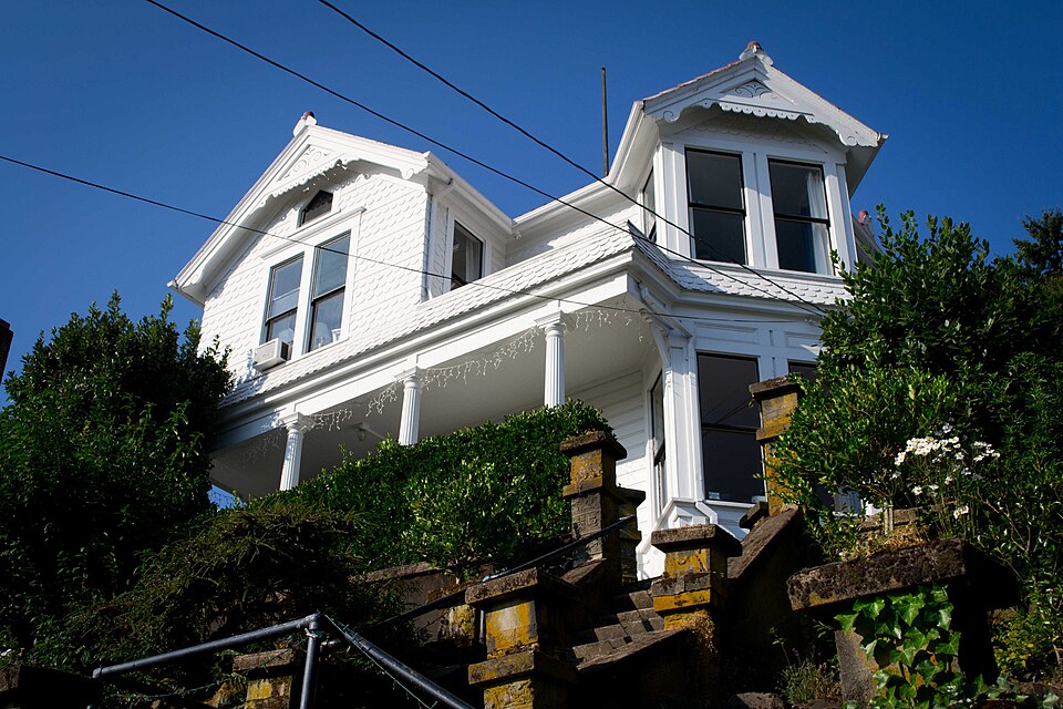 Photograph of Holt-Saylor-Liberto House