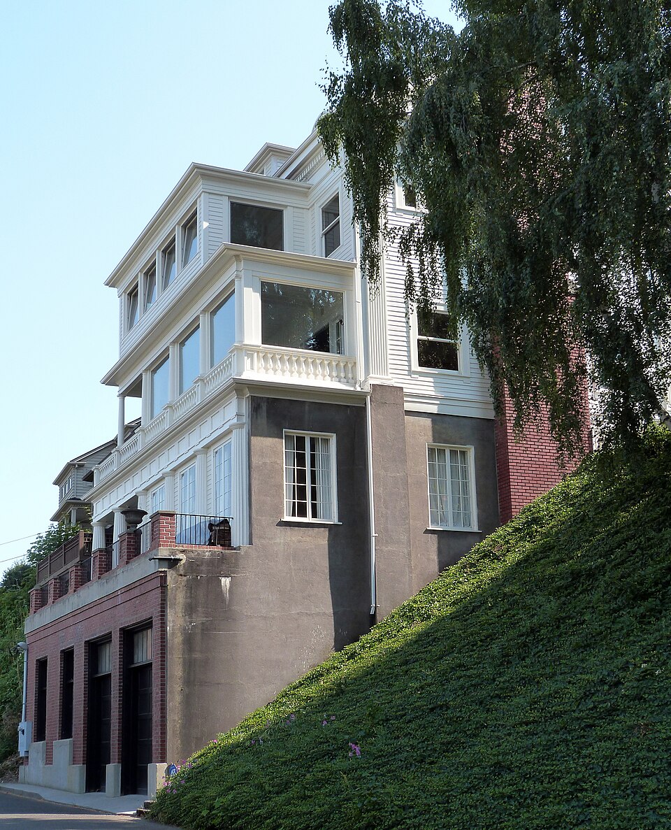 Photograph of Mark A. M. Ashley House
