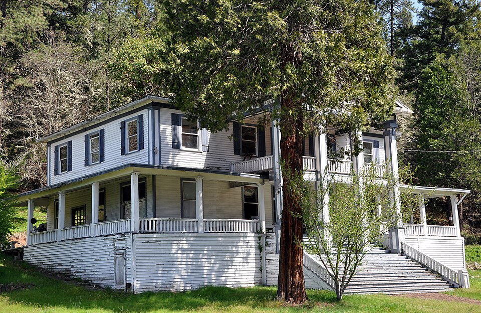 Photograph of Rogue Elk Hotel
