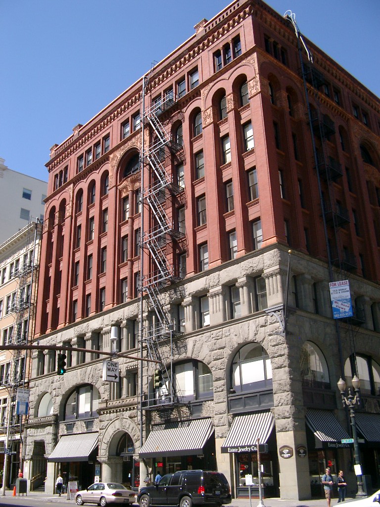 Photograph of Dekum Building