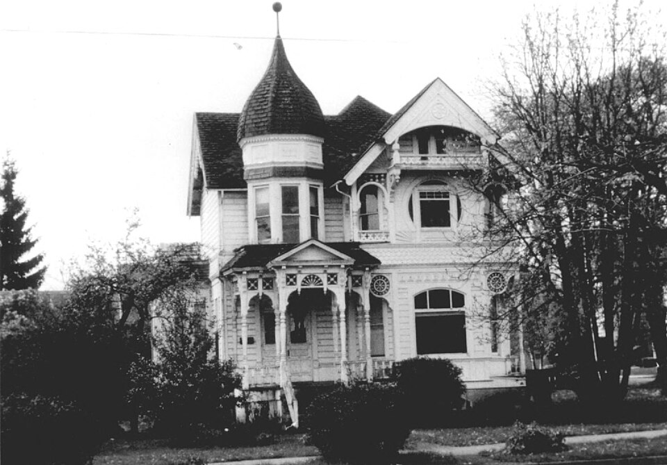 Photograph of Riley-Cutler House