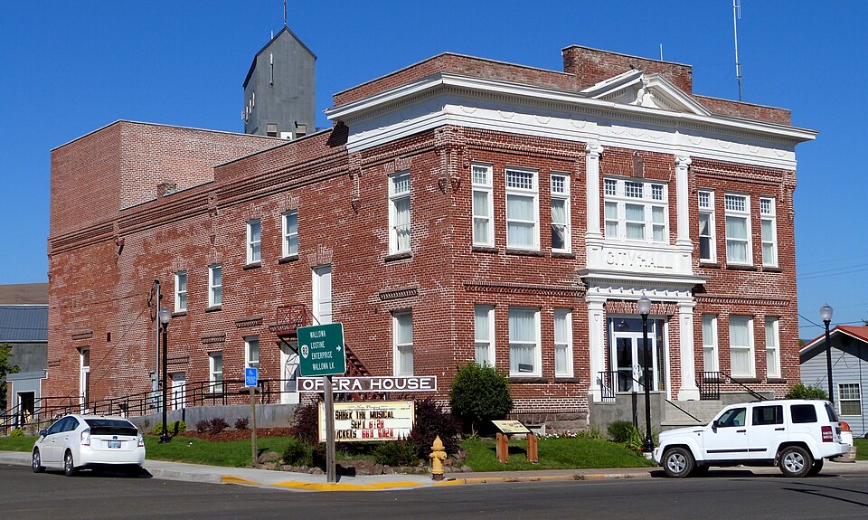 Photograph of Elgin Opera House