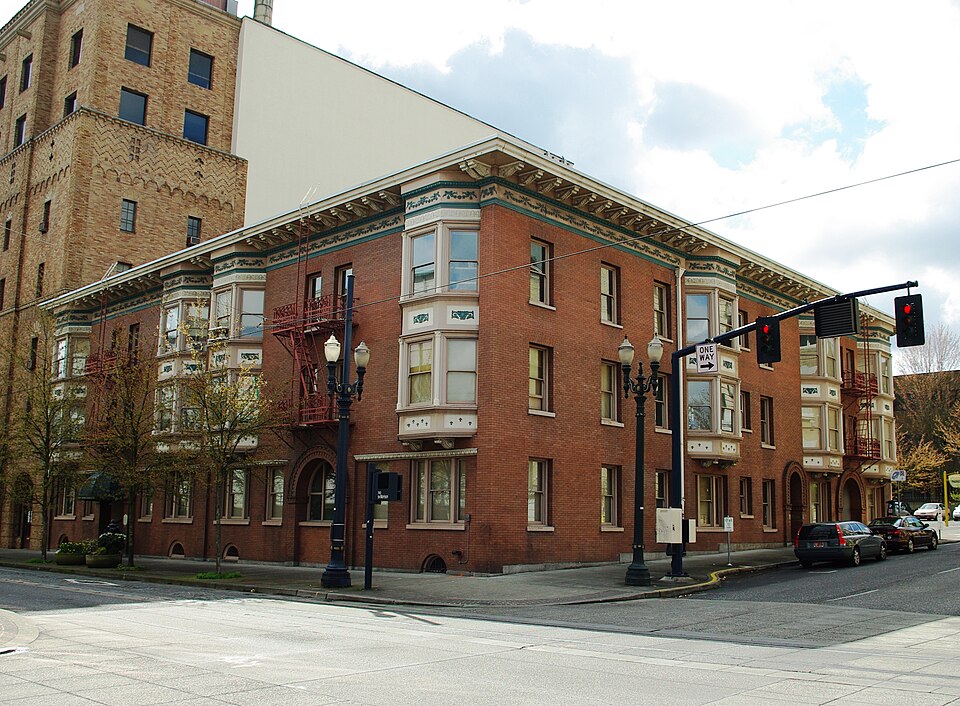 Photograph of Bronaugh Apartments