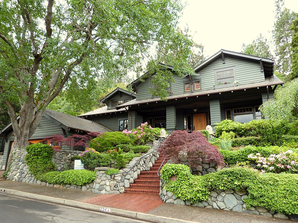 Photograph of Humboldt Pracht House