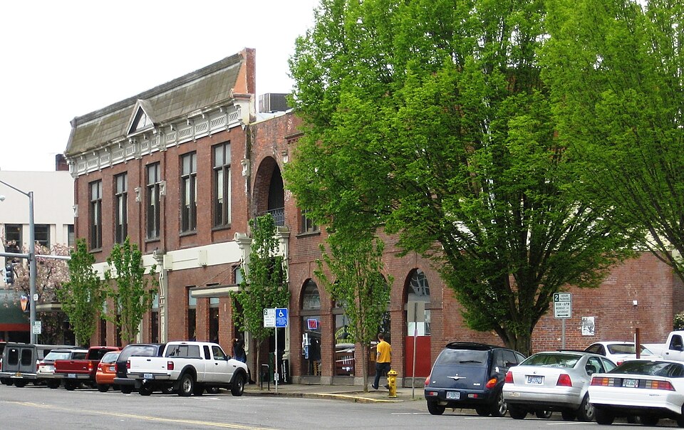 Photograph of Bush and Brey Block and Annex