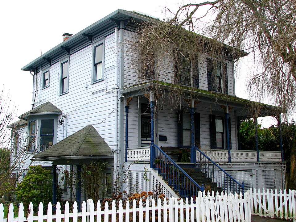 Photograph of Cox-Williams House