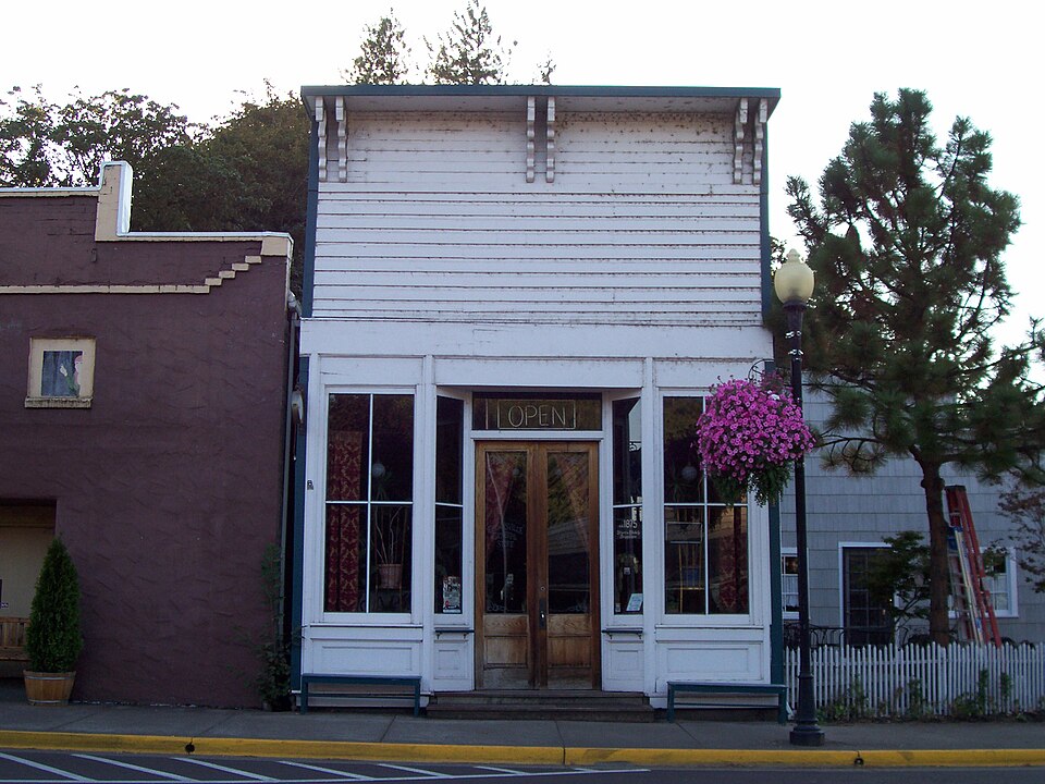 Photograph of Starr and Blakely Drug Store