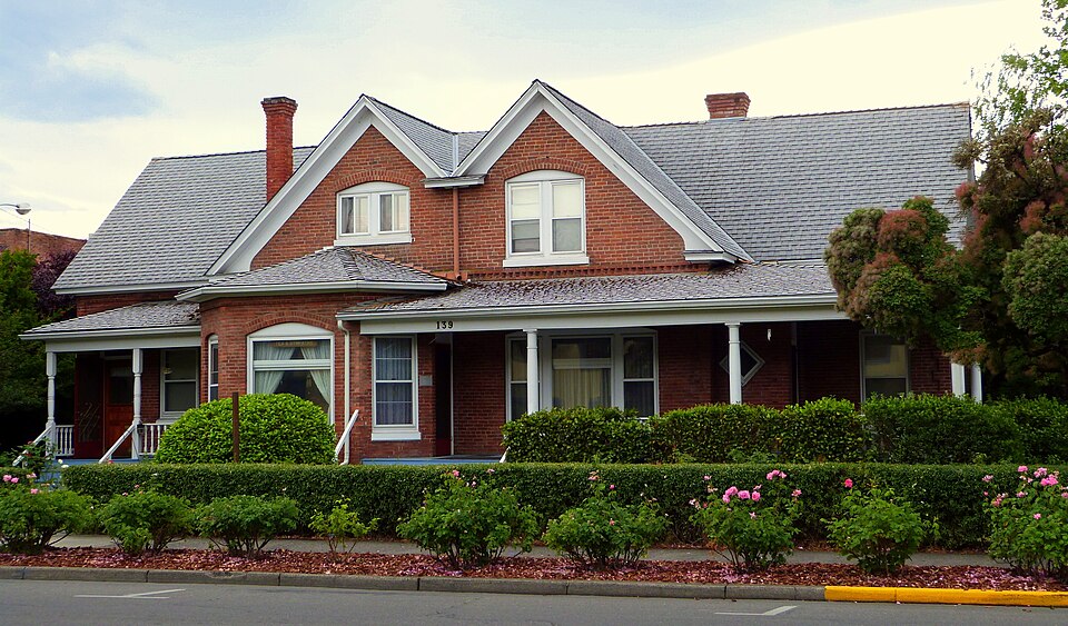 Photograph of Herbert and Katherine Smith House
