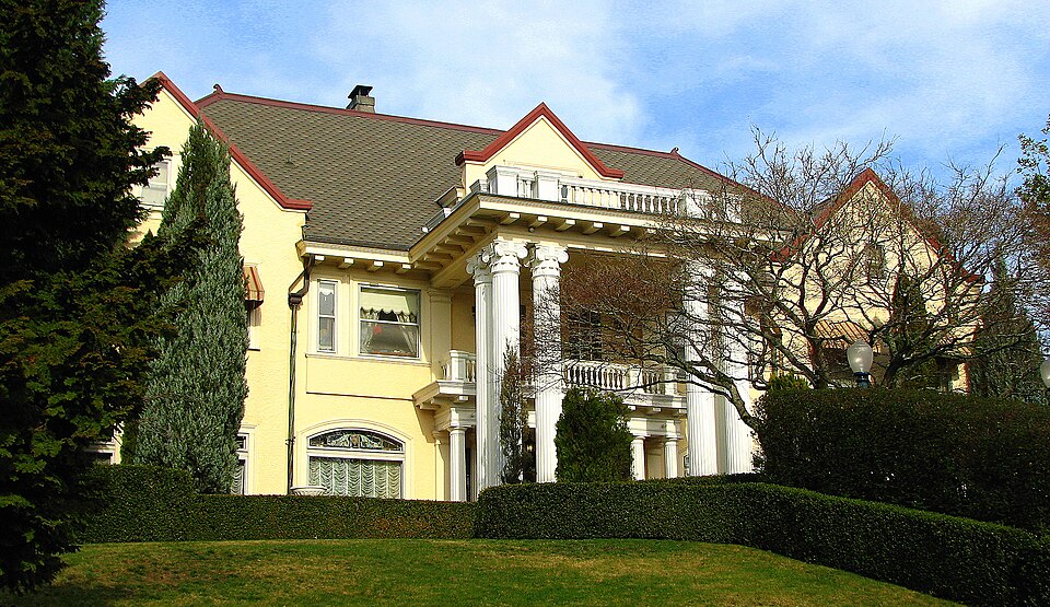 Photograph of Frank C. Barnes House