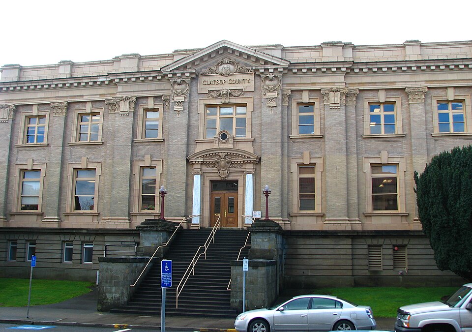 Photograph of Clatsop County Courthouse