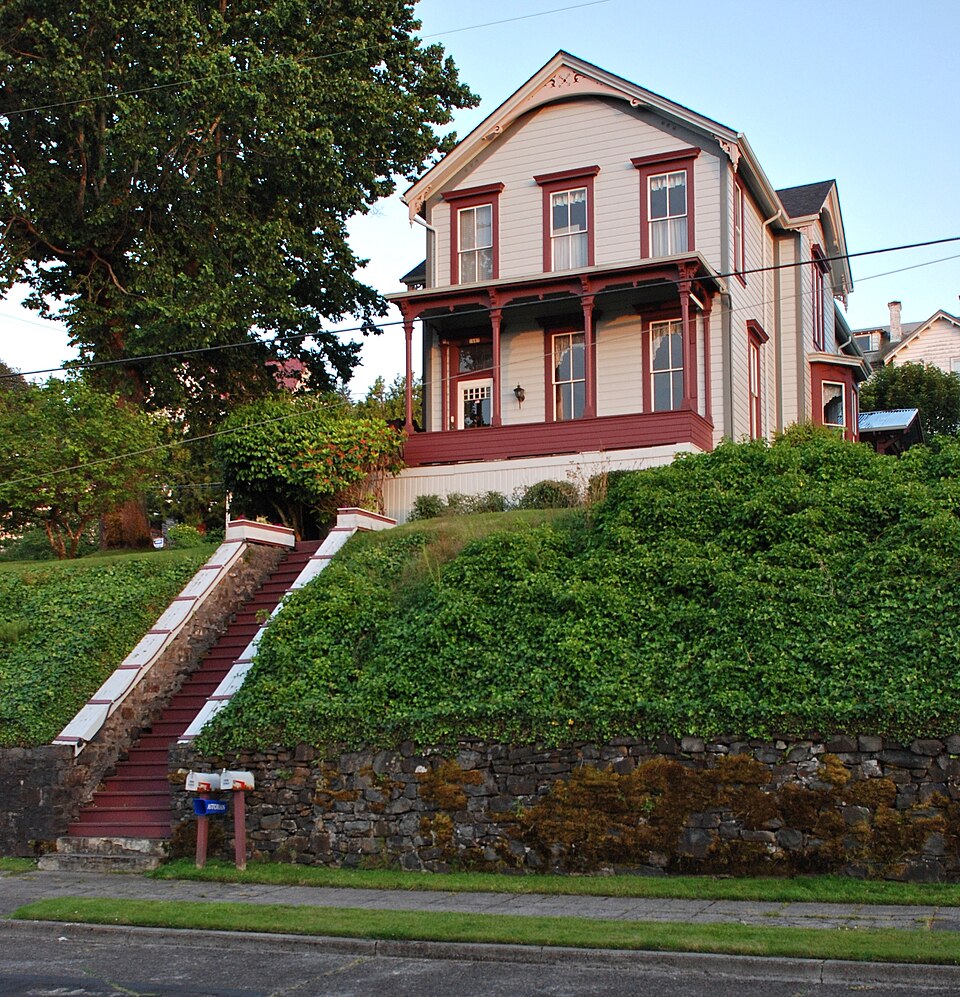 Photograph of Capt. J. H. D. Gray House
