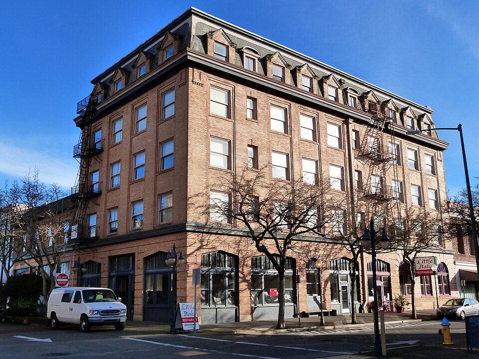 Photograph of Chandler Hotel and Annex