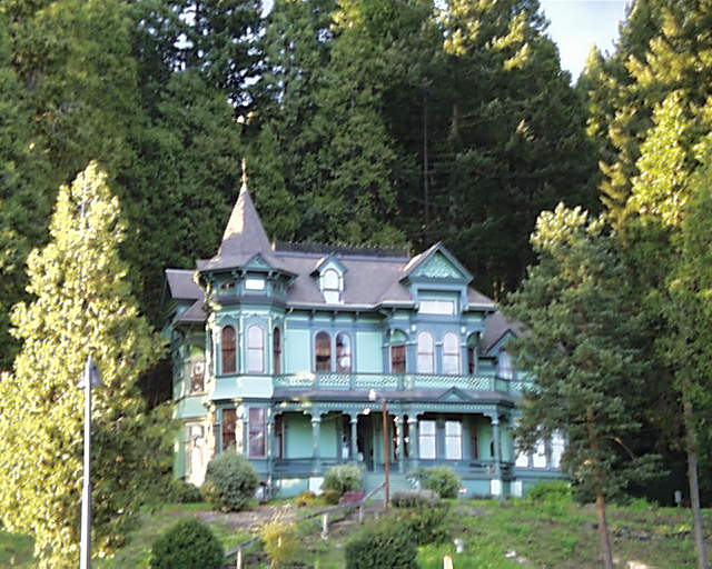 Photograph of Shelton McMurphey Johnson House
