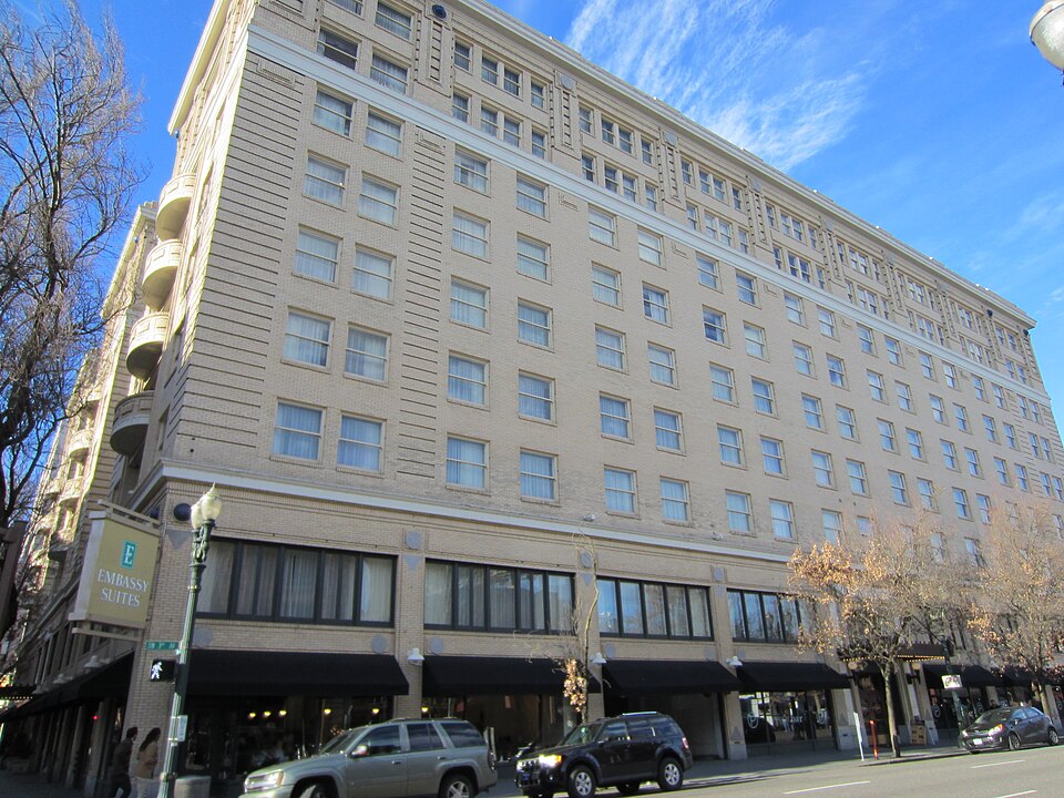 Photograph of Multnomah Hotel