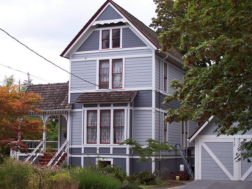 Photograph of Helm-Hout House