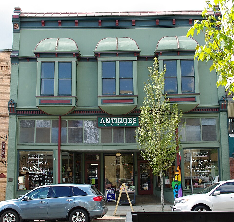 Photograph of Woods and Caples General Store