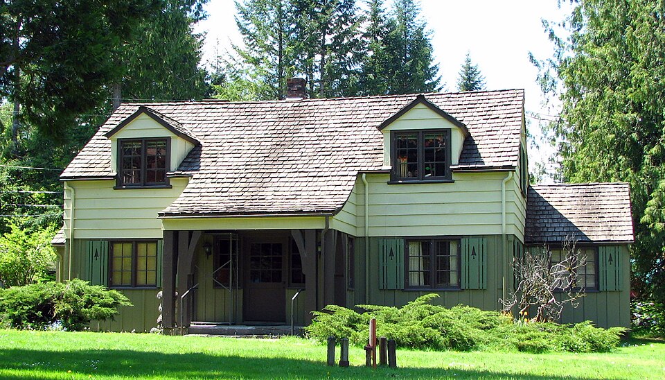 Photograph of Zigzag Ranger Station