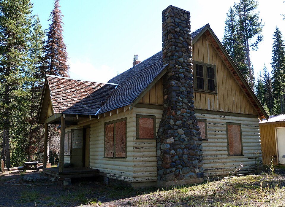 Photograph of Lick Creek Guard Station