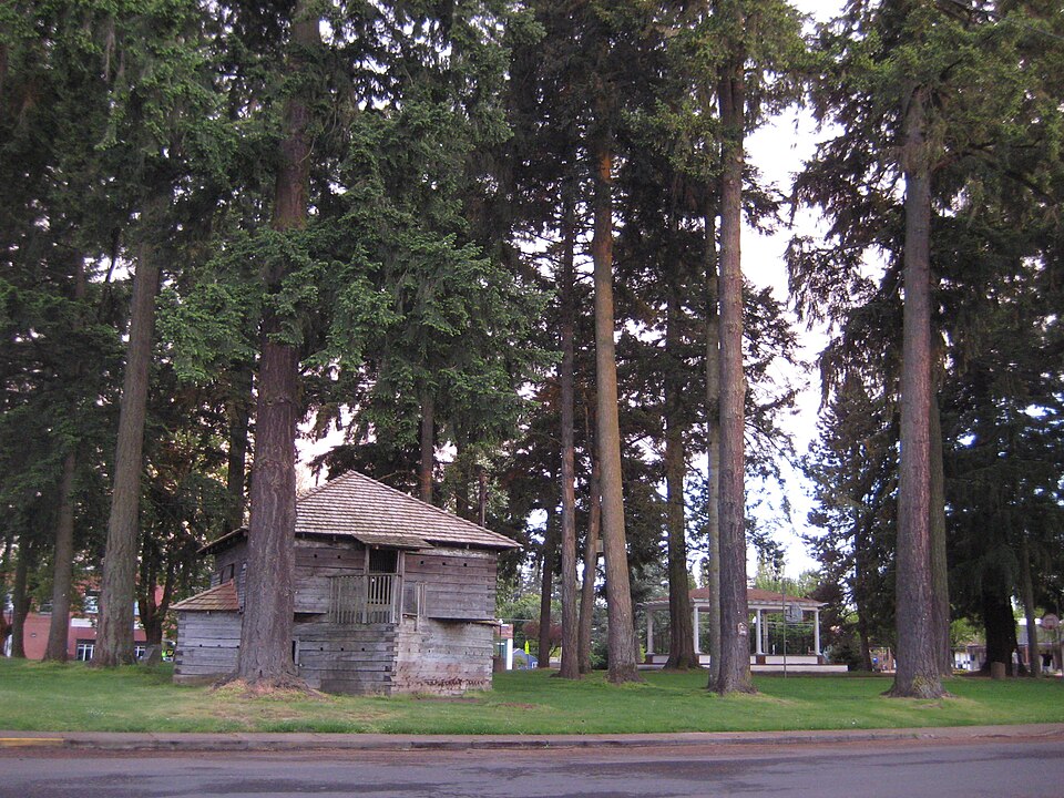 Photograph of Courthouse Square Park