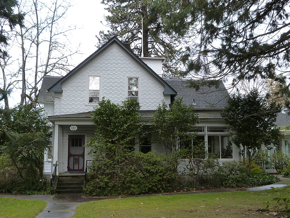 Photograph of John F. and John H. Broetje House