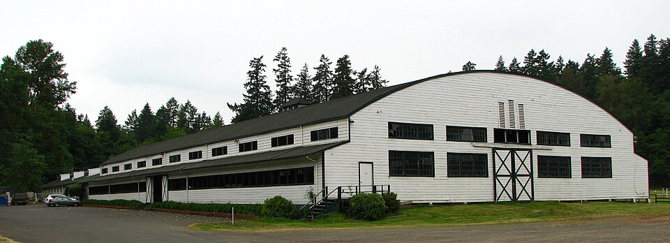 Photograph of Lake Oswego Hunt Club Ensemble