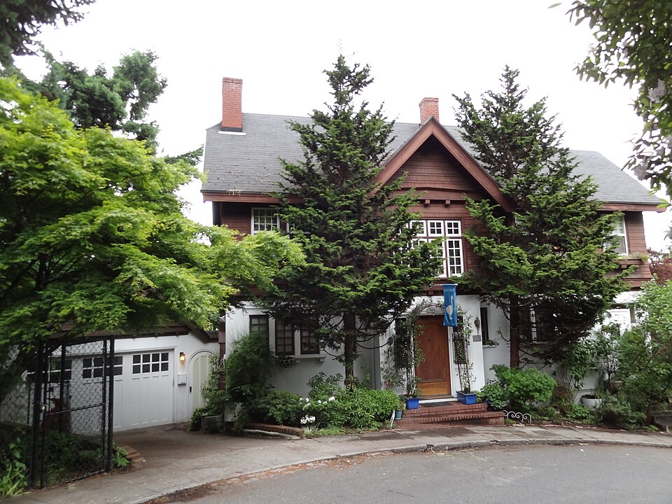 Photograph of Dr. Noble Wiley Jones House