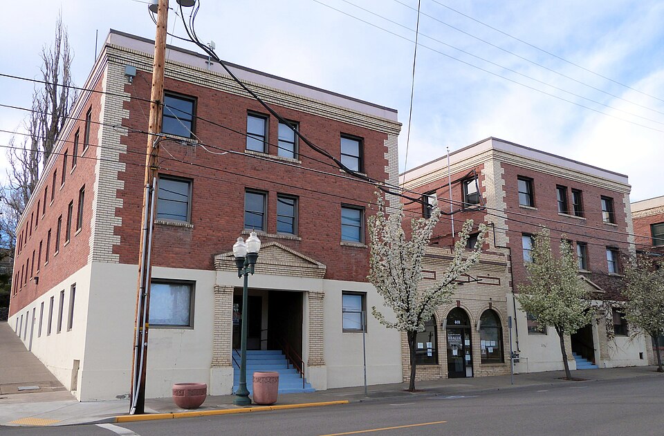 Photograph of Valley Hospital