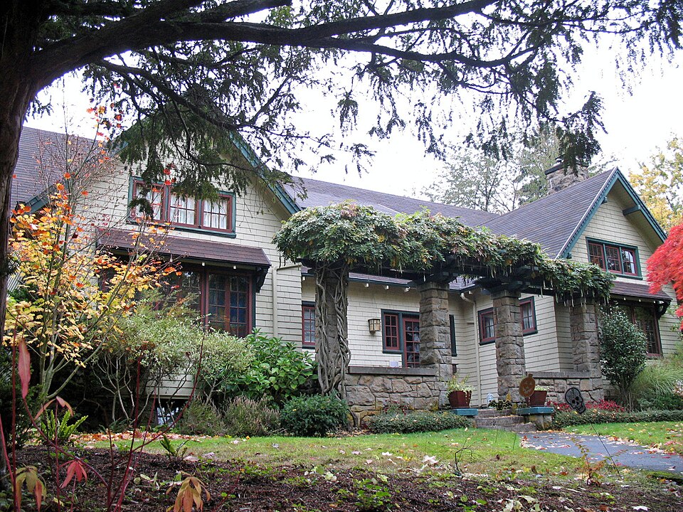 Photograph of Lewis T. Gilliland House