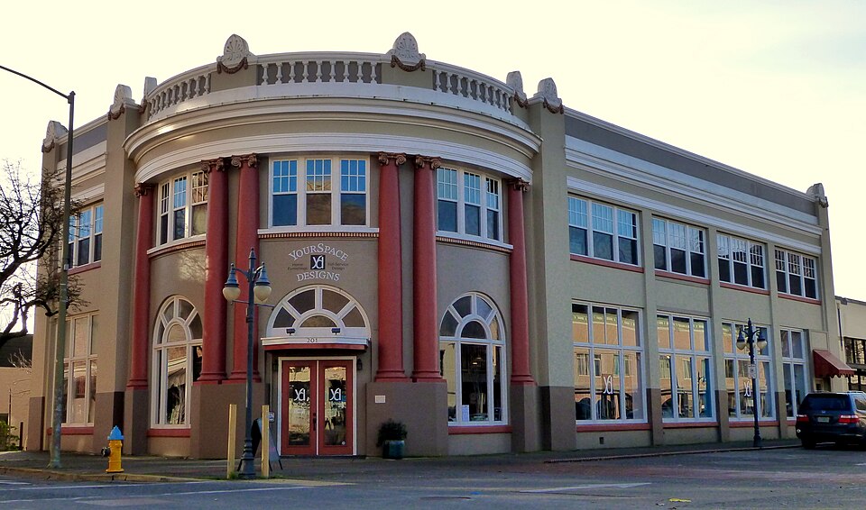 Photograph of Coos Bay National Bank Building