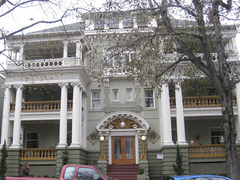 Photograph of Weist Apartments