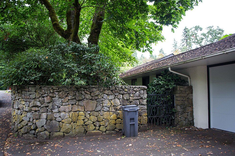 Photograph of John M. and Elizabeth Bates House No. 4