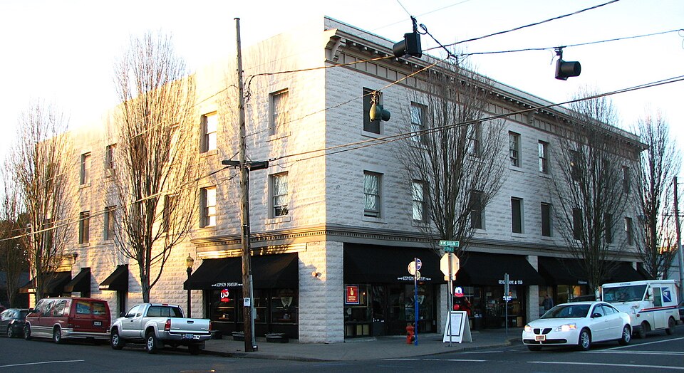 Photograph of Kenton Hotel