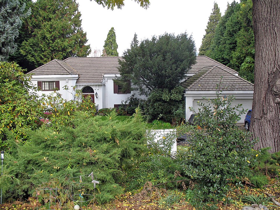 Photograph of Robert and Mabel Loomis House