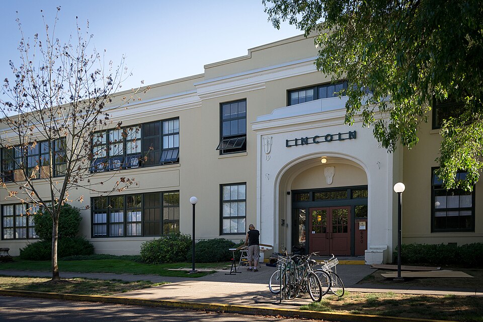 Photograph of Woodrow Wilson Junior High School