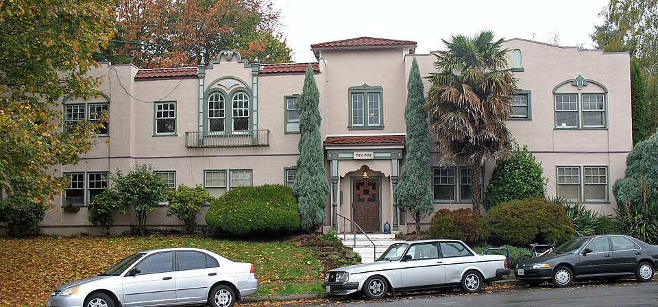 Photograph of Del Rey Apartments