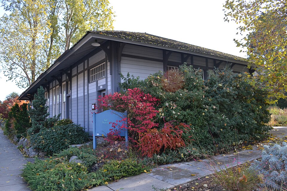 Photograph of Ashland Depot Hotel, South Wing