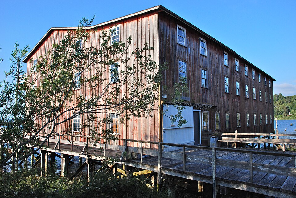 Photograph of Union Fishermen's Cooperative Packing Company Alderbrook Station