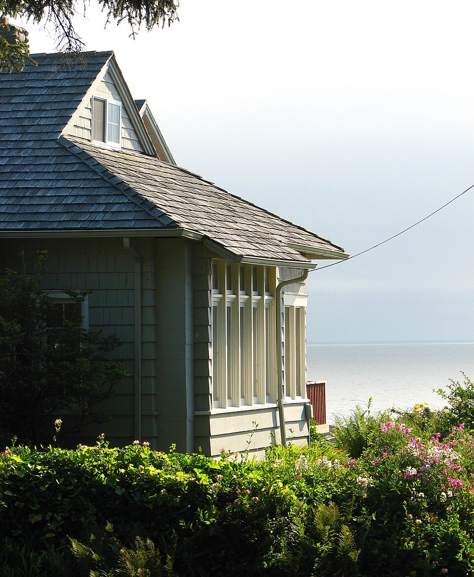Photograph of A. E. Doyle Cottage
