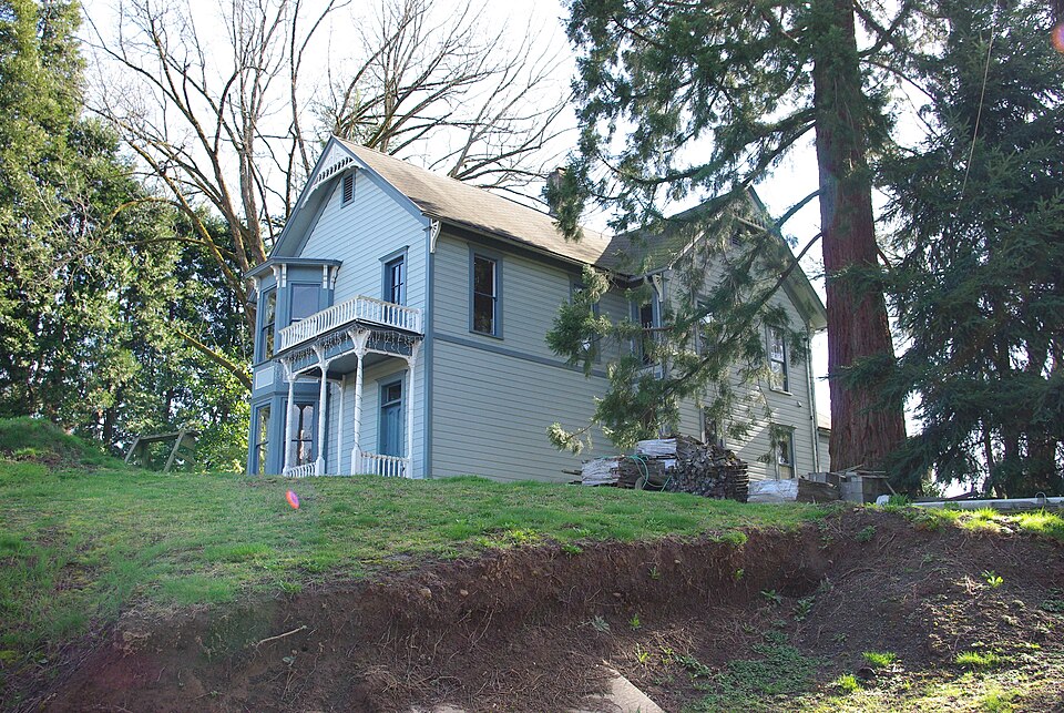 Photograph of Ole and Polly Oleson Farmhouse