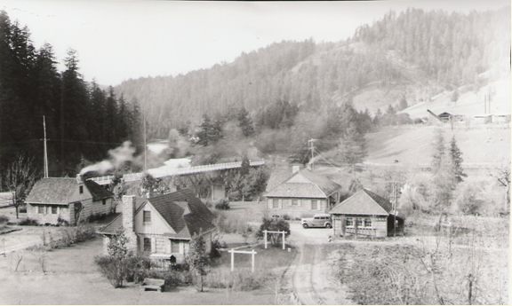 Photograph of Tiller Ranger Station