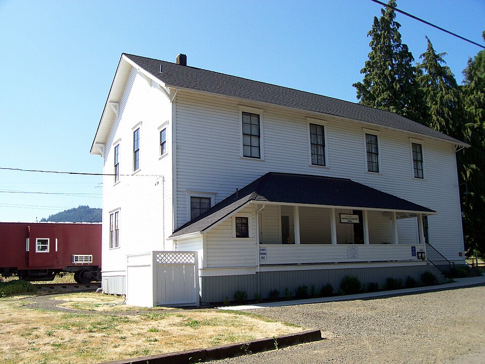 Photograph of Lewisburg Hall and Warehouse Company Building