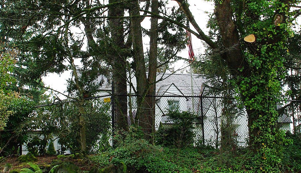 Photograph of Thomas Michos House