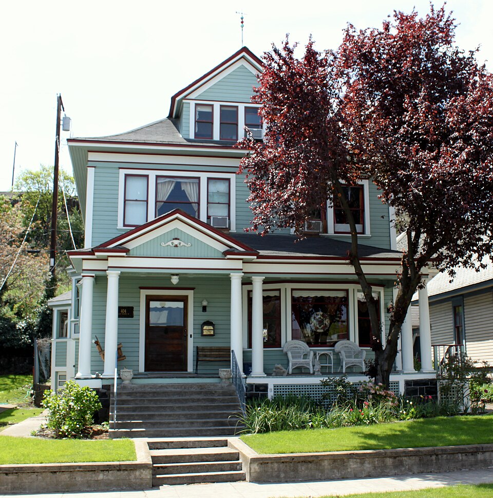 Photograph of Sharp Family Residential Ensemble