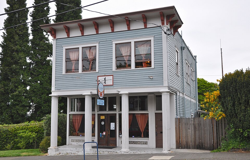 Photograph of Thomas Graham Building
